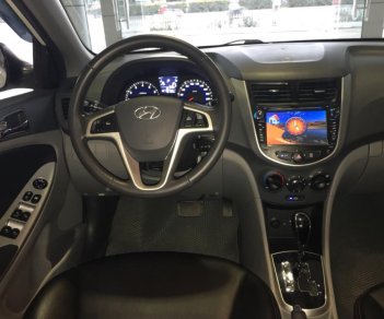 Hyundai Avante 2014 - Bán ô tô Hyundai Avante sản xuất 2014, số sàn, màu trắng, 385 triệu, xe nhập