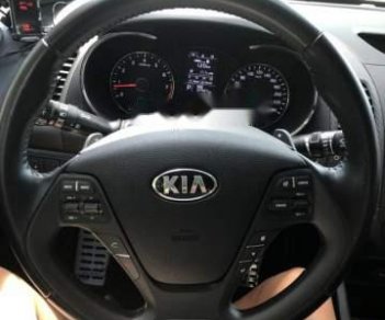 Kia K3  2.0 2015 - Cần bán lại xe Kia K3 2.0 đời 2015, màu trắng