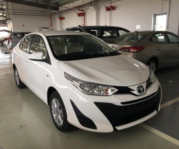 Toyota Vios E 2018 - Cần bán xe Toyota Vios E đời 2018, màu trắng giá 516 triệu, đưa trước 140 triệu nhận xe ngay