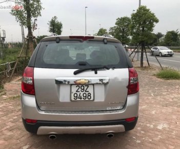 Chevrolet Captiva 2.4 LTZ AT 2007 - Gia đình rất cần bán Captiva sản xuất 2007 số tự động, xe chạy hơn 12 vạn, còn tất đẹp