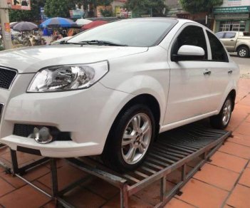 Chevrolet Aveo  MT 2013 - Bán ô tô Chevrolet Aveo MT năm sản xuất 2013, một chủ mua từ mới