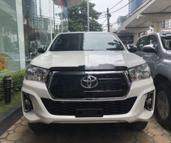 Toyota Hilux 2.4E 4X2 AT 2018 - Bán xe Toyota Hilux E 2018, số tự động, đủ màu