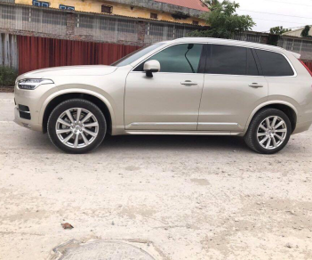 Volvo XC90   2017 - Cần bán Volvo XC90 sản xuất năm 2017 như mới