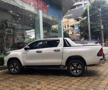 Toyota Hilux   2.8 AT 2018 - Cần bán Toyota Hilux 2.8 AT 2018, màu trắng, nhập khẩu nguyên chiếc, 878tr