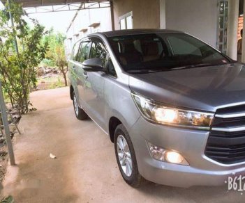 Toyota Innova 2017 - Cần bán Toyota Innova đời 2017, màu xám