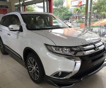 Mitsubishi Outlander   2.0 Premium 2018 - Bán ô tô Mitsubishi Outlander 2.0 Premium 2018, màu trắng