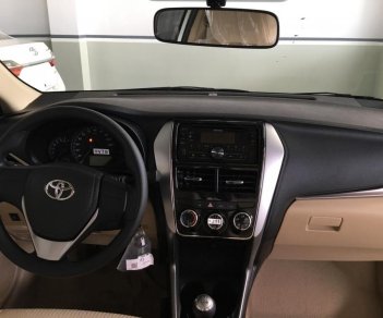 Toyota Vios E 2018 - Cần bán xe Toyota Vios E đời 2018, màu trắng giá 516 triệu, đưa trước 140 triệu nhận xe ngay