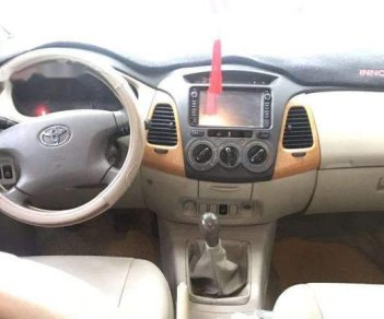 Toyota Innova   G  2010 - Cần bán xe Toyota Innova G sản xuất năm 2010, màu bạc