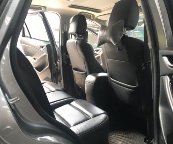 Mazda CX 5 2.5 2017 - Bán Mazda Cx5 2.5 màu xám bạc 2017, xe đi chuẩn 29 000 km