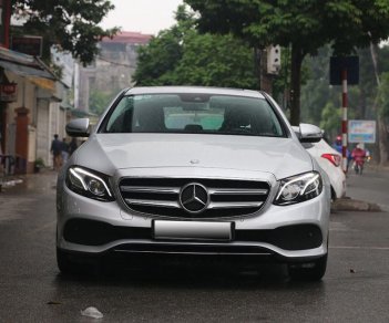 Mercedes-Benz E class E250 2016 - Bán Mercedes E250 sản xuất 2016, màu bạc như mới