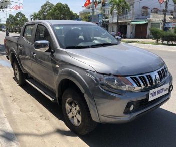 Mitsubishi Triton 2015 - Bán Mitsubishi Triton năm sản xuất 2015, màu bạc, xe nhập số tự động