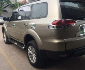 Mitsubishi Pajero Sport 2016 - Cần bán lại xe Mitsubishi Pajero Sport 2016, màu vàng như mới, giá 789tr