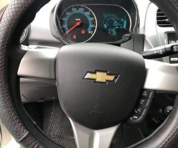 Chevrolet Spark LT 2018 - Cần bán Chevrolet Spark LT đời 2018, màu trắng số sàn