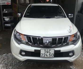 Mitsubishi Triton 2017 - Cần bán xe Mitsubishi Triton sản xuất 2017, màu trắng, xe nhập