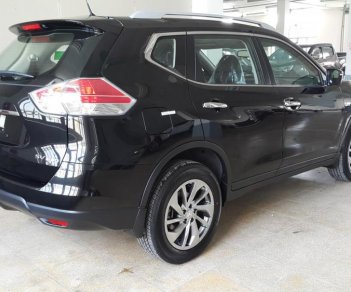 Nissan X trail SV 2018 - Bán Nissan X-Trail 2.5 SV Premium 2018 mới 100% giá sốc, hỗ trợ trả góp 80%