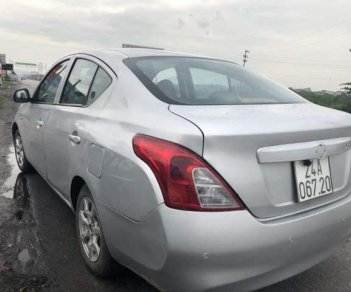 Nissan Sunny 2013 - Bán Nissan Sunny đời 2013, màu bạc, 23 triệu