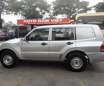 Mitsubishi Pajero   2004 - Bán Mitsubishi Pajero chở tiền đời 2005, màu bạc, xe nhập, giá 245tr