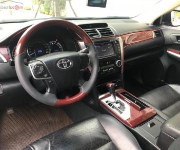 Toyota Camry 2015 - Cần bán xe Toyota Camry đời 2015, màu đen, giá tốt