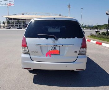 Toyota Innova G 2009 - Cần bán Toyota Innova G năm sản xuất 2009, màu bạc xe gia đình giá cạnh tranh