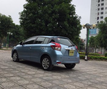 Toyota Yaris 2017 - Cần bán gấp Toyota Yaris năm 2017 màu xanh lam, 655 triệu, xe nhập