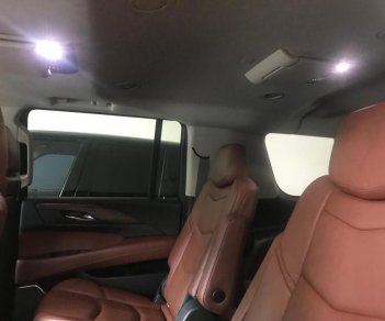 Cadillac Escalade 2015 - Bán Cadillac Escalade sản xuất 2015 màu đen nội thất nâu, xe cực đẹp