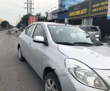 Nissan Sunny 2013 - Bán Nissan Sunny đời 2013, màu bạc, 23 triệu