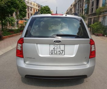 Kia Carens 2.0 2010 - Cần bán Kia Carens đời 2010, màu bạc