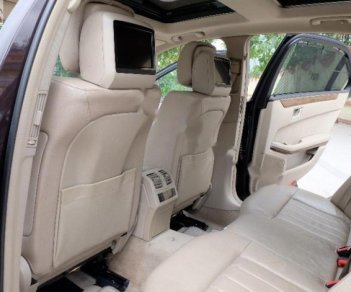 Mercedes-Benz E class E300 2011 - Bán Mercedes E300 năm sản xuất 2011, màu nâu