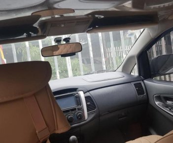 Toyota Innova E 2013 - Bán xe Innova E SX 2013, màu bạc