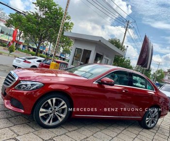 Mercedes-Benz C class C250 2018 - Cần bán Mercedes C250 sản xuất 2018, màu đỏ