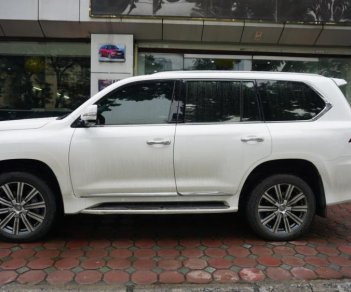 Lexus LX 570 2016 - Cần bán xe Lexus LX 570 đời 2017, màu trắng, nhập khẩu nguyên chiếc Trung Đông: LH E Hương 0945392468