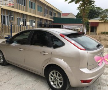 Ford Focus 2010 - Bán xe Ford Focus sản xuất 2010, màu ghi vàng