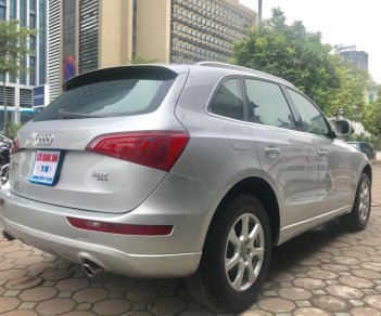 Audi Q5 2011 - Bán Audi Q5 model 2012, màu bạc, nhập khẩu