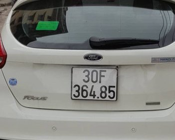 Ford Focus   AT  2018 - Bán ô tô Ford Focus AT đời 2018, màu trắng chính chủ