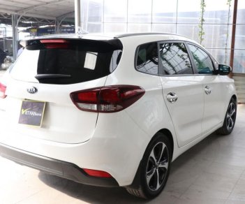 Kia Rondo 2.0MT 2017 - Bán xe Kia Rondo 2.0MT đời 2017, màu trắng, giá tốt