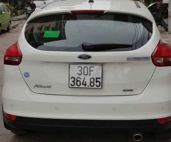 Ford Focus Trend 2018 - Cần bán Ford Focus đời 2018 màu trắng siêu lướt