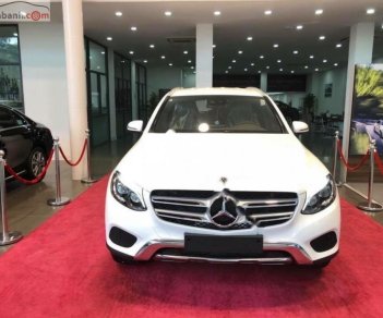 Mercedes-Benz GLC-Class  250 4Matic 2018 - Bán Mercedes 250 4Matic đời 2018, màu trắng