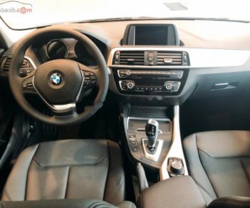 BMW X1 sDrive18i 2018 - Bán ô tô BMW X1 sDrive18i đời 2018, màu trắng, xe nhập