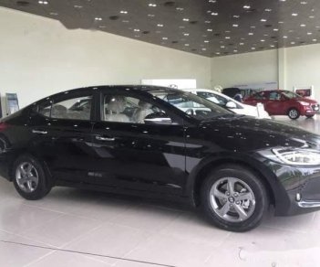 Hyundai Elantra   2018 - Cần bán Hyundai Elantra 2018, màu đen, giá chỉ 560 triệu