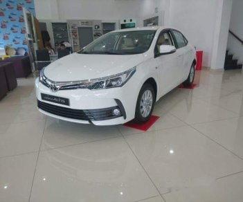 Toyota Corolla altis  1.8E CVT  2018 - Bán xe Toyota Corolla altis 1.8E CVT sản xuất 2018, màu trắng