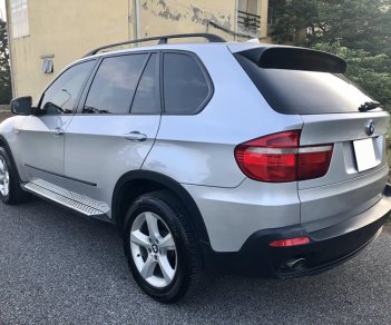 BMW X5 4.8AT 2007 - Cần bán gấp BMW X5 2007, số tự động màu bạc sang trọng