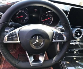 Mercedes-Benz C class C300 AMG 2018 - Cần bán xe Mercedes C300 AMG đời 2018, màu trắng giá tốt