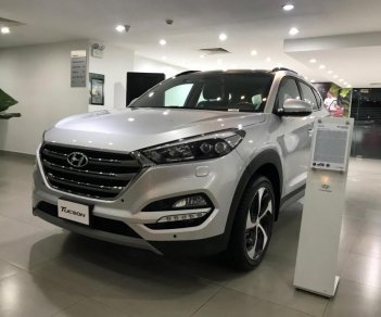 Hyundai Tucson 2018 - Hyundai Tucson Full xăng bạc xe giao ngay, giá tốt, hỗ trợ vay trả góp ls ưu đãi. LH: 0903175312