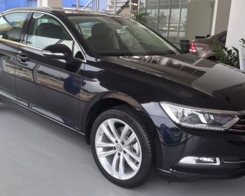 Volkswagen Passat   1.8 AT  2017 - Cần bán Volkswagen Passat 1.8 AT 2017, màu đen