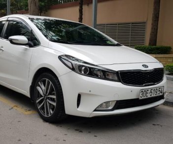 Kia Cerato 1.6AT 2017 - Bán xe Kia Cerato 1.6 2018, màu trắng, 605 triệu