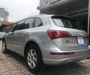 Audi Q5 2011 - Bán Audi Q5 model 2012, màu bạc, nhập khẩu