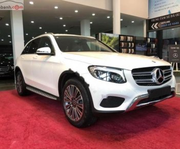 Mercedes-Benz GLC-Class  250 4Matic 2018 - Bán Mercedes 250 4Matic đời 2018, màu trắng