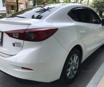 Mazda 3 2017 - Bán ô tô Mazda 3 năm 2017, màu trắng, nhập khẩu