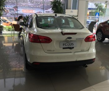 Ford Focus Trend 1.5L 2018 - Bán xe Ford Focus Trend 1.5L đời 2018, màu trắng, giá tốt