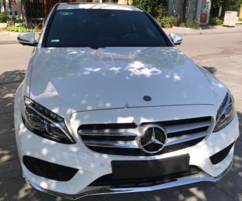 Mercedes-Benz C class C300 AMG 2018 - Cần bán xe Mercedes C300 AMG đời 2018, màu trắng giá tốt